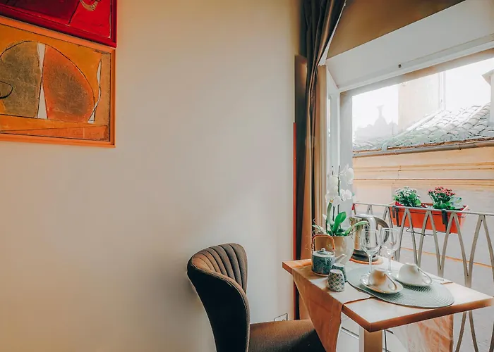 Apartment Pantheon Eleven *